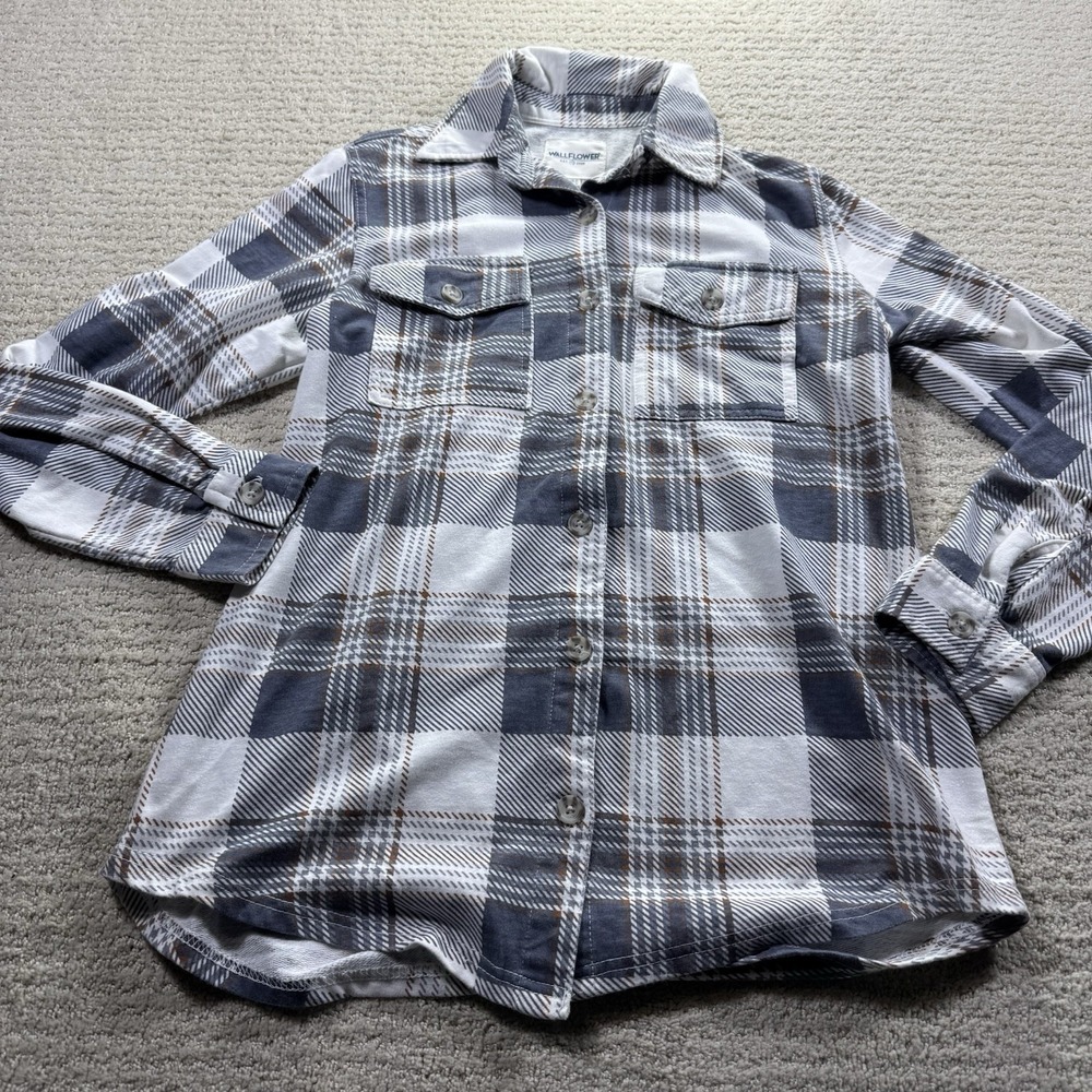 Wallflower Women's White/Grayish Blue & Tan Flannel Type Button Up‎ Medium